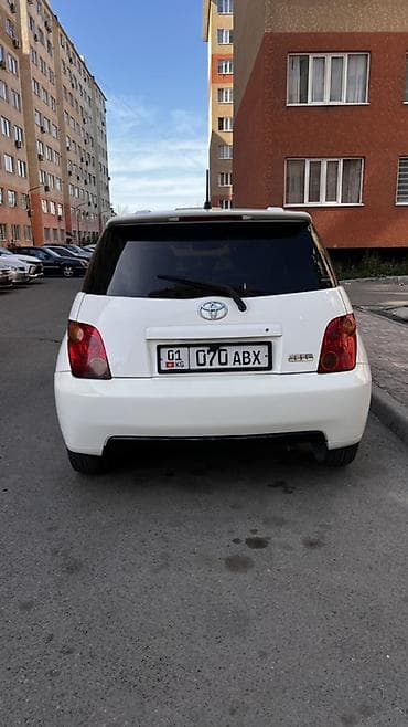 prius 30: Toyota Ist: 2003 г., 1.3 л, Автомат, Бензин, Хэтчбэк — 4