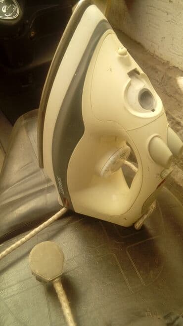 клинок ращекающих демонов: Утюг рабочий 700с — 1