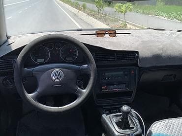 Унаа: Volkswagen Passat: 2002 г., 2 л, Кол менен иштөөчү, Бензин, Седан — 7
