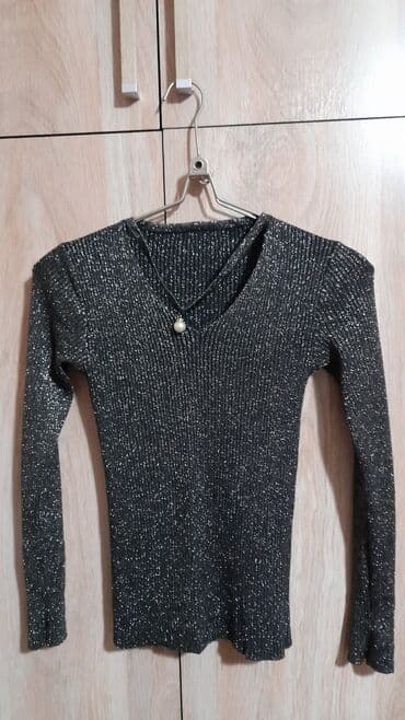 брендовые кардиганы: Вещи б/у,в хорошем состоянии. Размер 44-46. Всё отдам за — 1