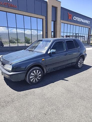 Volkswagen Golf: 1992 г., 1.8 л, Механика, Бензин, Хэтчбэк