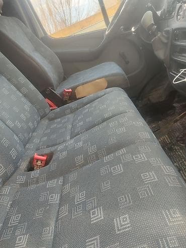 кузовной на спринтер: Легкий грузовик, Mercedes-Benz — 4