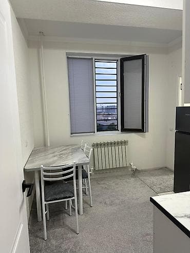 3 к квартира: 2 комнаты, С мебелью полностью — 10