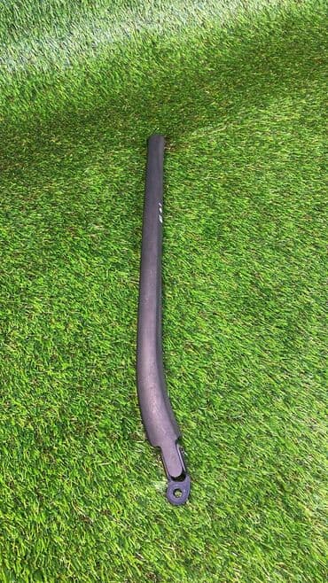 m54: Поводок стеклоочистителя задний дворника Рычаг стеклоочистителя на — 1