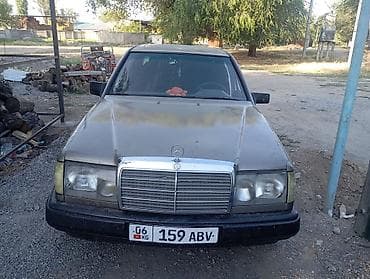 Транспорт: Mercedes-Benz W124: 1988 г., 2 л, Механика, Бензин, Седан — 1