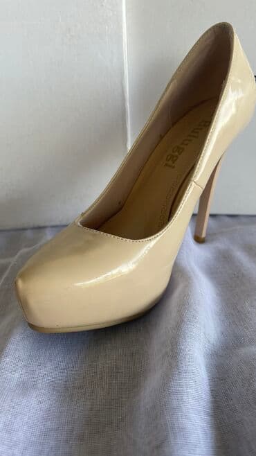 Туфли: Лодочка. Состояние новое 
Размер 35.36 — 4