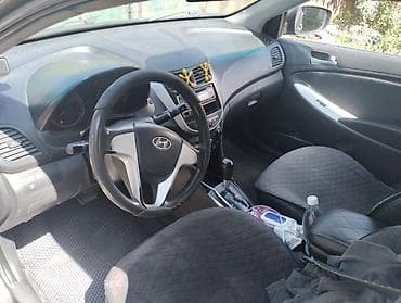 w210 cdi: Hyundai Solaris: 2012 г., 1.4 л, Автомат, Бензин, Седан — 6