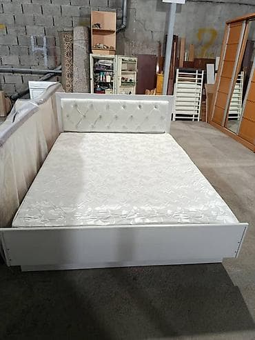 матрасы ватные: Двуспальная кровать, С мягким изголовьем, длина - 200 см — 1