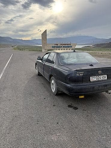 Toyota Camry: 1992 г., 2.2 л, Механика, Бензин, Седан — 4