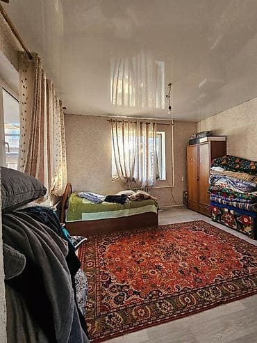 в аренду гараж: Сдаю комнату только для девочек!!!! В доме имеется все ! Главное — 6