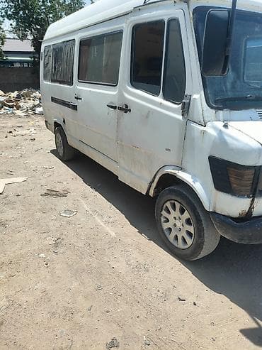 Mercedes-Benz T1: 1991 г., 2.9 л, Van — 4
