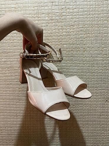 Босоножки Miss Suzana - Размер: 38 (указан на стельке) - Цвет