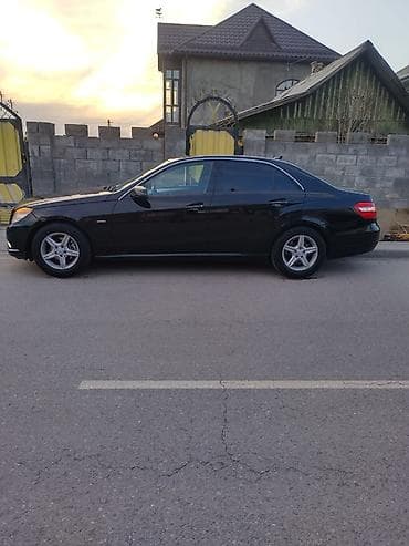 mers 212: Mercedes-Benz E-Class: 2010 г., 1.8 л, Автомат, Седан — 2