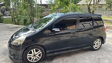 camry 1998: Honda Fit: 2007 г., 1.4 л, Автомат, Бензин, Хэтчбэк — 3