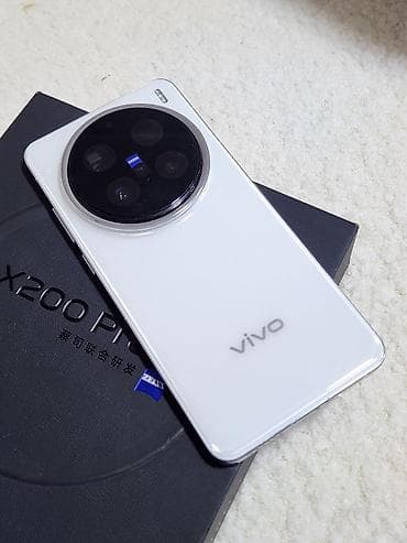 a 11: Vivo X200 Pro, 256 ГБ, цвет - Белый, 2 SIM — 1