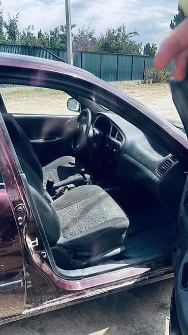 урус машина: Daewoo Lanos: 2010 г., 1.3 л, Кол менен иштөөчү, Бензин, Седан — 4