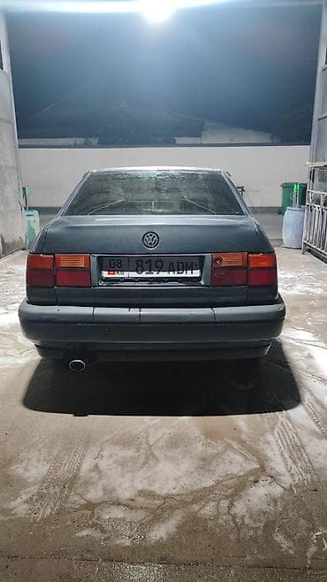 Транспорт: Volkswagen Vento: 1993 г., 1.8 л, Механика, Бензин, Седан — 6