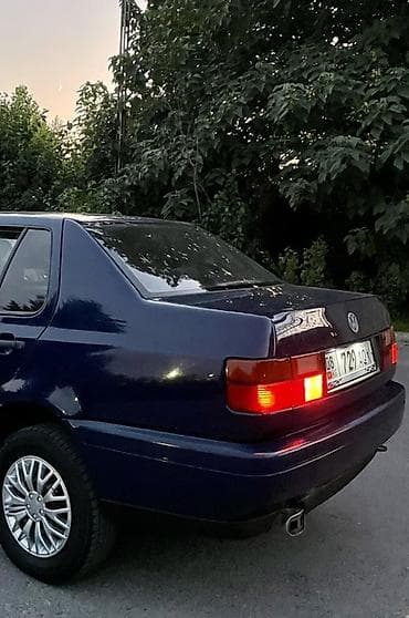 sprinter 2 7: Volkswagen Vento: 1993 г., 1.8 л, Автомат, Бензин, Седан — 8