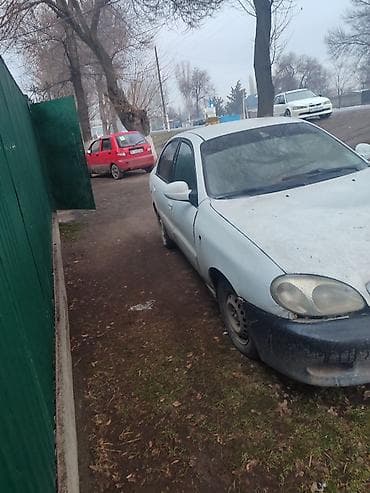 Daewoo: Daewoo Lanos: 1998 г., 1.5 л, Механика, Бензин, Седан — 1