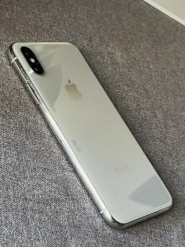 fold 4: IPhone X, цвет Silver - Экран 5.8" Super Retina OLED (2436×1125) — 2