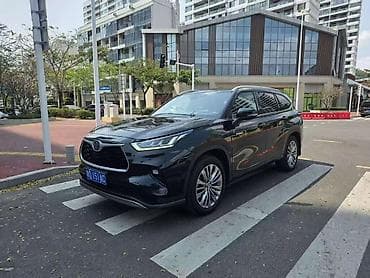 2 8: Toyota Highlander: 2022 г., 2.5 л, Автомат, Гибрид, Кроссовер — 1