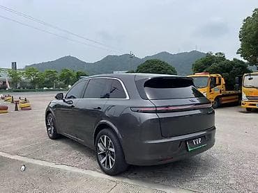 launch pro: Lixiang L7: 2023 г., 1.5 л, Автомат, Электромобиль, Кроссовер — 3