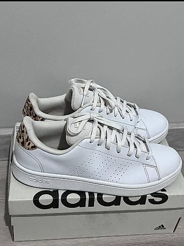 Домашние тапочки: Кроссовки, 40, Adidas Originals, Б/у, цвет - Белый, Самовывоз — 1