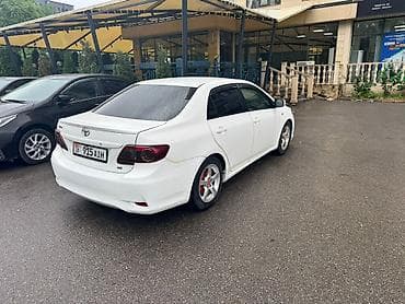 corolla 2004: Toyota Corolla: 2011 г., 1.8 л, Автомат, Бензин, Седан — 4
