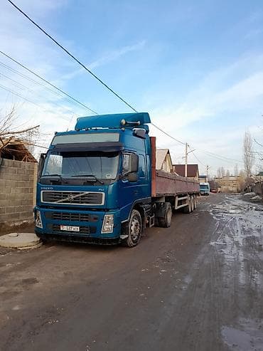 Тягач, Volvo, 2007 г., Бортовой