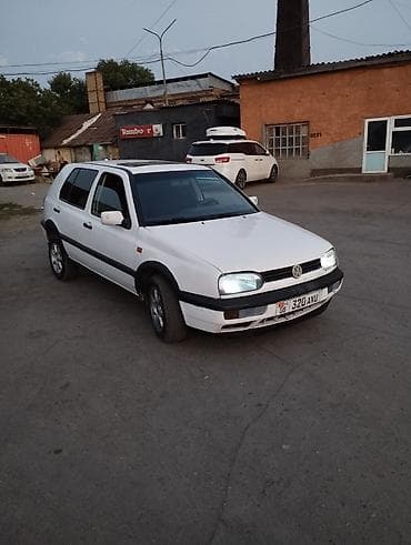Volkswagen Golf: 1994 г., 1.8 л, Механика — 1
