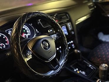 саларис 2014: Volkswagen Golf: 2014 г., 1.4 л, Автомат, Бензин, Хэтчбэк — 6