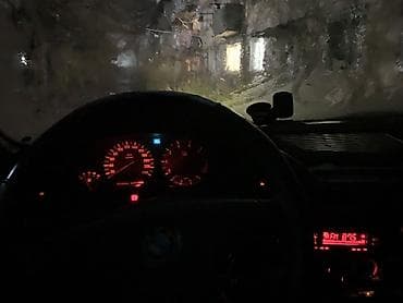 беха 3: BMW 5 series: 1990 г., 2 л, Механика, Бензин, Седан — 5