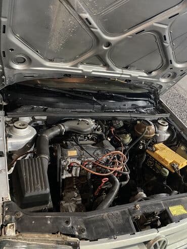 купить аккумулятор для авто в бишкеке: Volkswagen Vento: 1993 г., 1.8 л, Механика, Бензиновая, Седан — 5