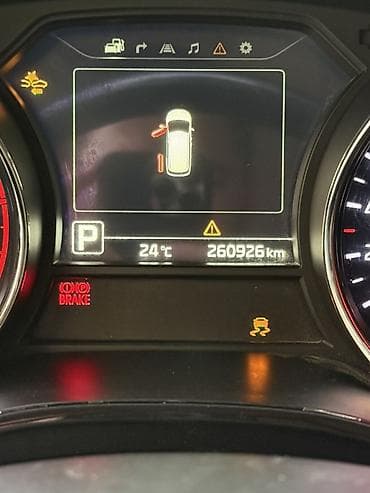 Kia Carnival: 2017 г., 2.2 л, Автомат, Бензин, Минивэн — 5