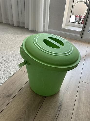 банка с крышкой: Пластиковое ведро с крышкой, зелёного цвета — 2
