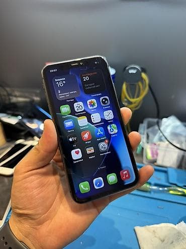 one plus: IPhone 11, Б/у, 64 ГБ, Черный, Защитное стекло, Чехол, 100 % — 2