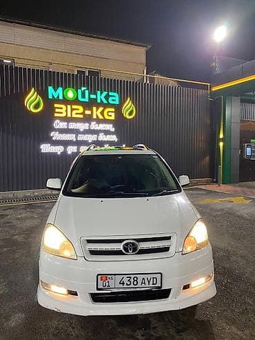 Toyota Ipsum: 2002 г., 2.4 л, Автомат, Бензин, Универсал