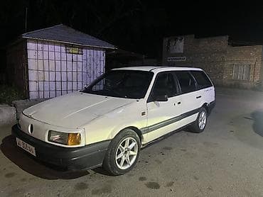 Volkswagen Passat Variant: 1992 г., 1.8 л, Механика, Бензин, Универсал