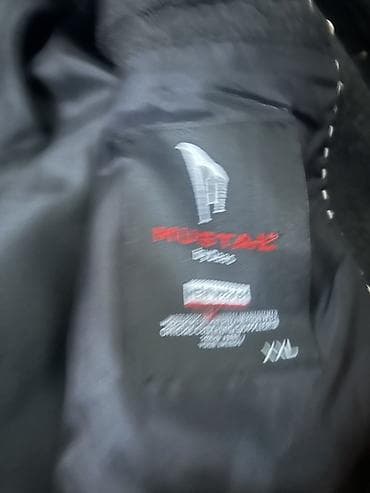 форма одежды: Мужское пальто Mustang - Цвет: чёрный - Крой: прямой, минималистичный — 2