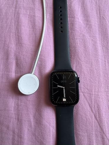 Apple Watch: Apple Watch Series 8, 45 мм, алюминиевый корпус цвета Midnight — 8