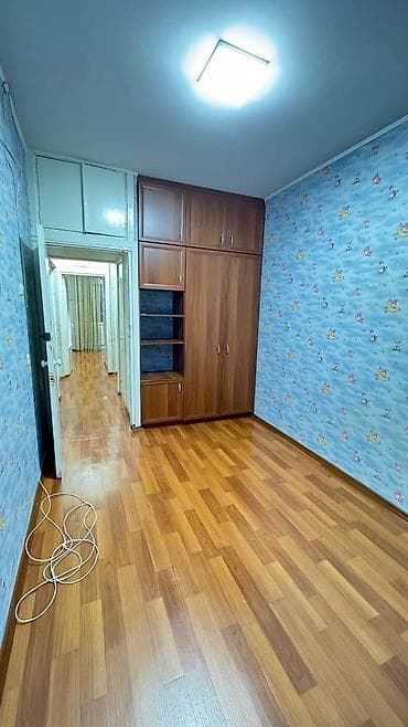 Продажа квартир: 3 комнаты, 65 м², 106 серия, 4 этаж, Старый ремонт — 4