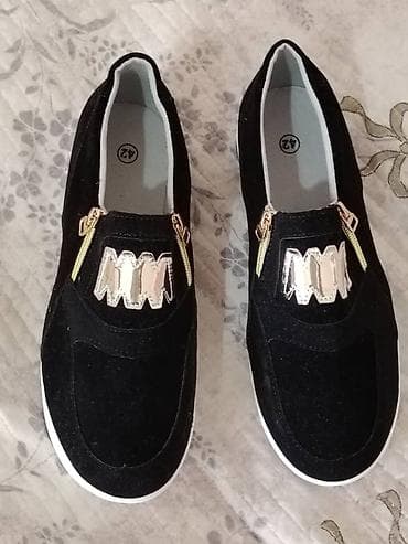 очки с камерой сколько стоит в бишкеке: Женские слипоны - Цвет: черный - Размер: 42 (указан на стельке) - — 1