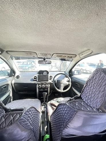 bmw m5 e34: Toyota Ist: 2003 г., 1.5 л, Автомат, Бензин, Хэтчбэк — 7