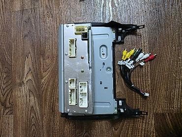 Автомобильные камеры: Штатная магнитола на camry 55 usa (2018год). В отличном — 3