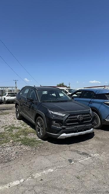 roewe ei5: Toyota RAV4: 2025 г., 2 л, Автомат, Бензин, Кроссовер — 1