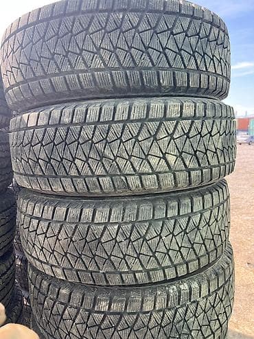 Шины 225 / 65 / R 17, Зима, Б/у, Комплект, Легковые, Япония, Bridgestone