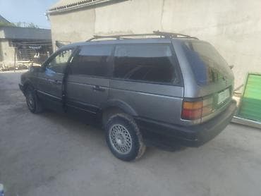 машина volkswagen: Volkswagen Passat Variant: 1989 г., Универсал — 5