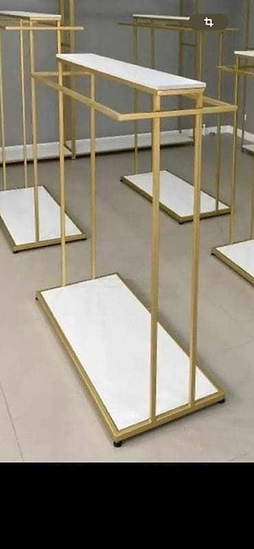 Оборудование для бизнеса: Манекены для витрины/шоурума - Женские торсы на стойке с круглой — 4