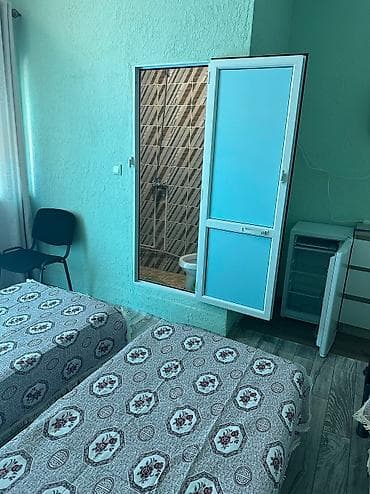 flat osh: Хостел и койко-место на Иссык-Куле, Чолпон-Ата, Есть: Уборка в номере — 2