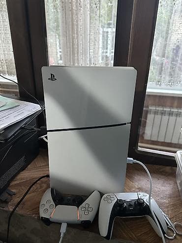 Ps5slim 2джойстика +840игры подписка на 12 месяцев юфс 4 God of war